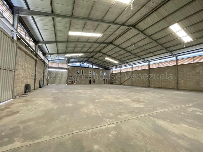 Comercial (Galpon - Deposito) en Venta en Urbanizacion Industrial Santa Cruz, Aragua - 25
