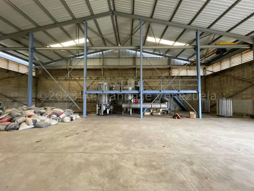 Comercial (Galpon - Deposito) en Venta en Urbanizacion Industrial Santa Cruz, Aragua - 34