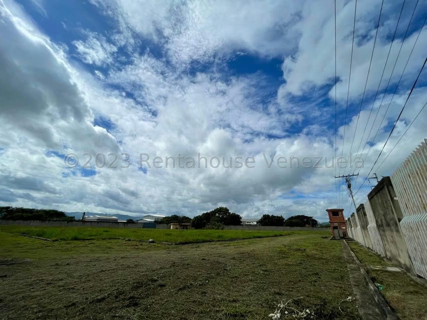 Comercial (Galpon - Deposito) en Venta en Urbanizacion Industrial Santa Cruz, Aragua - 43