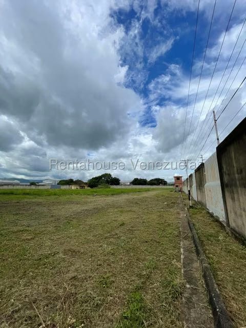 Comercial (Galpon - Deposito) en Venta en Urbanizacion Industrial Santa Cruz, Aragua - 7
