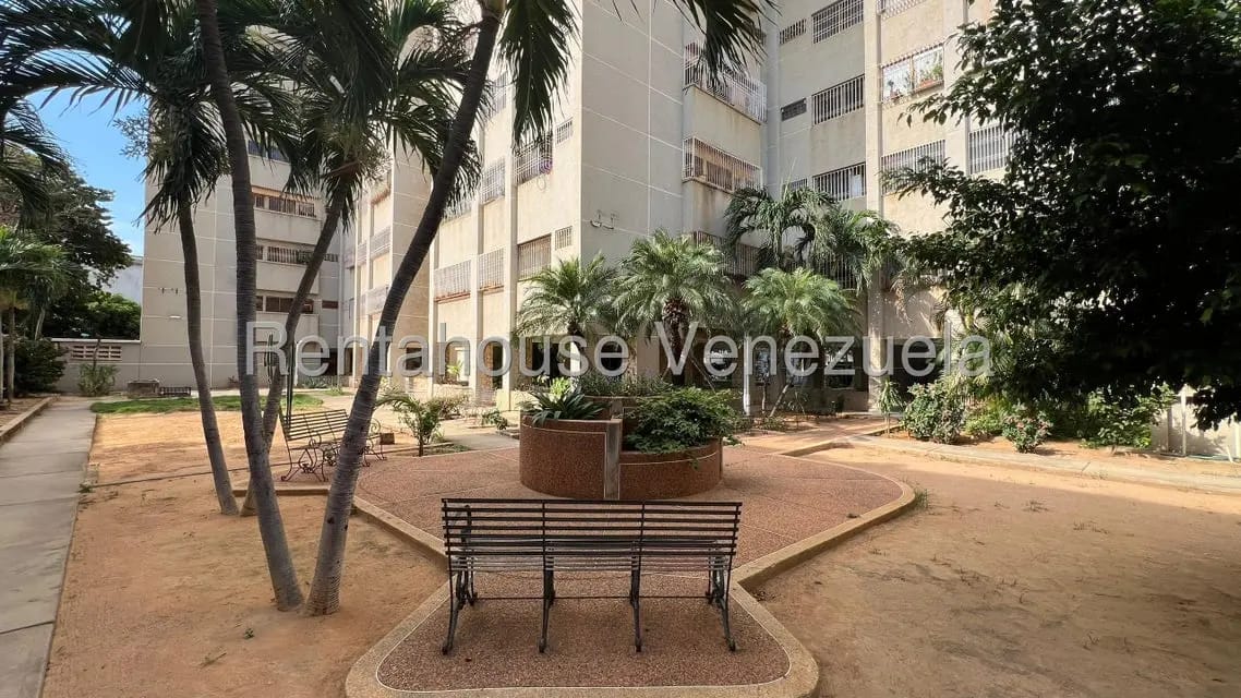 Apartamento (1 Nivel) en Alquiler en La Trinidad, Zulia - 26