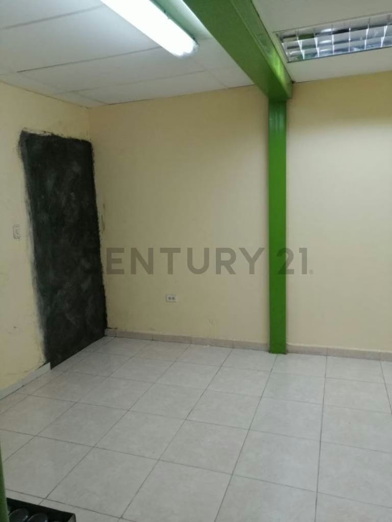 Galpones en venta Cumana Estado Sucre a puerta de avenida rotaria - 21