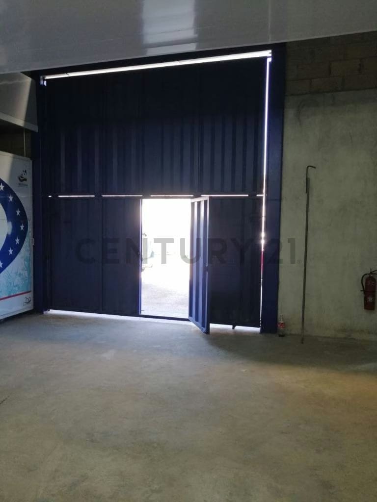 Galpones en venta Cumana Estado Sucre a puerta de avenida rotaria - 24