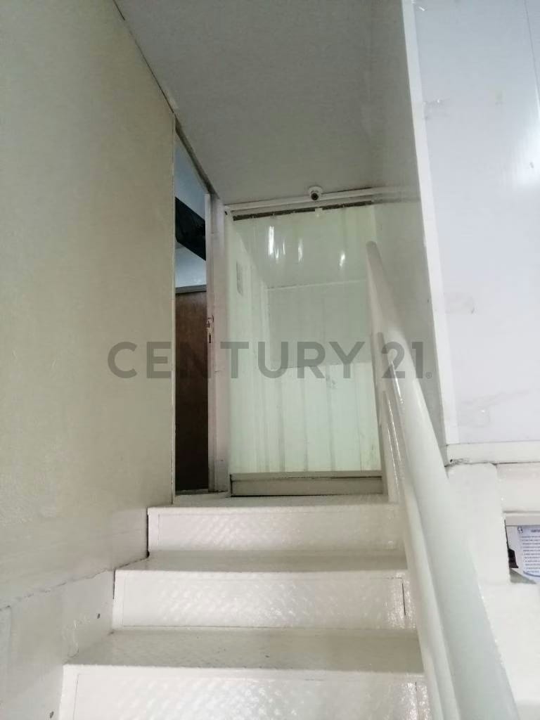 Galpones en venta Cumana Estado Sucre a puerta de avenida rotaria - 53