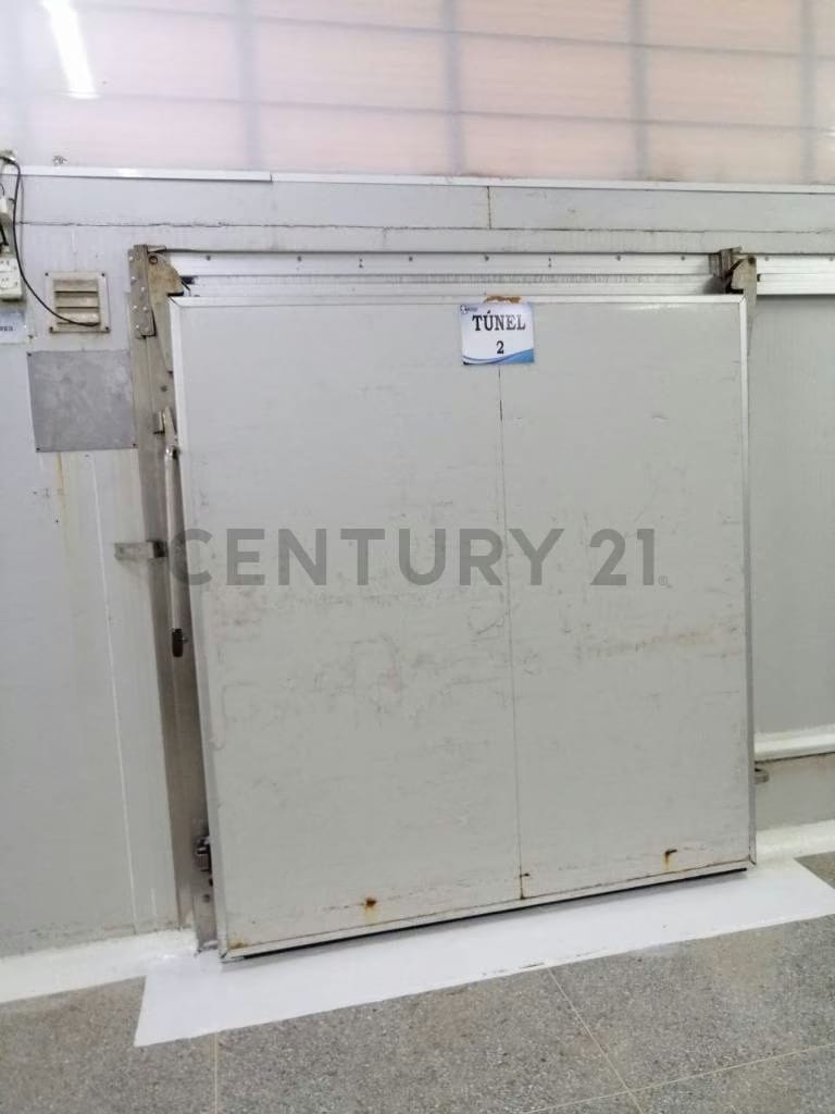 Galpones en venta Cumana Estado Sucre a puerta de avenida rotaria - 58