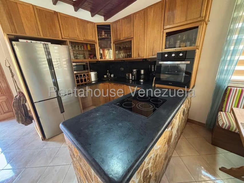 Casa (1 Nivel) en Venta en Playa El Agua, Nueva Esparta - 3