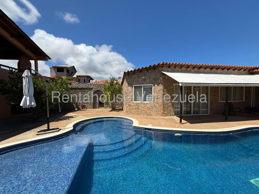 Casa (1 Nivel) en Venta en Playa El Agua, Nueva Esparta - 23