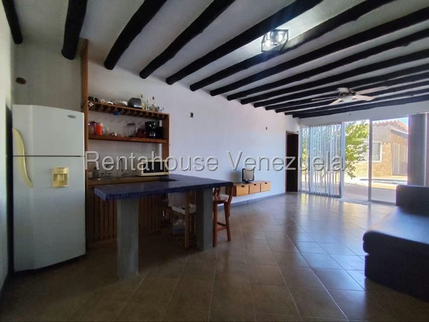 Casa (1 Nivel) en Venta en Playa El Agua, Nueva Esparta - 29