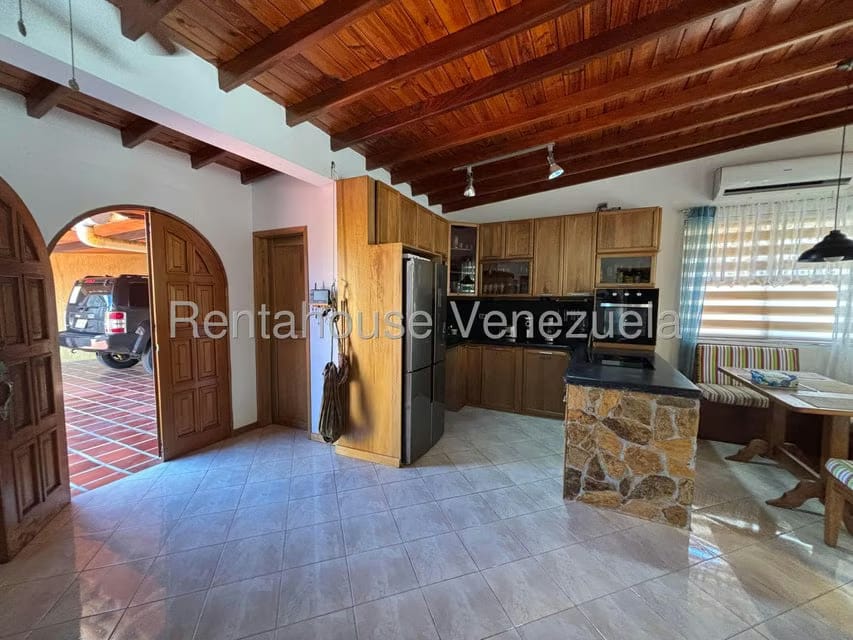 Casa (1 Nivel) en Venta en Playa El Agua, Nueva Esparta - 5