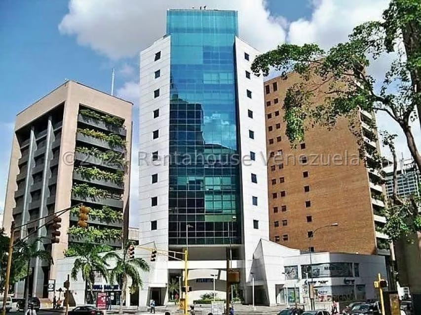 Comercial (Local Comercial) en Alquiler en El Rosal, Distrito Metropolitano