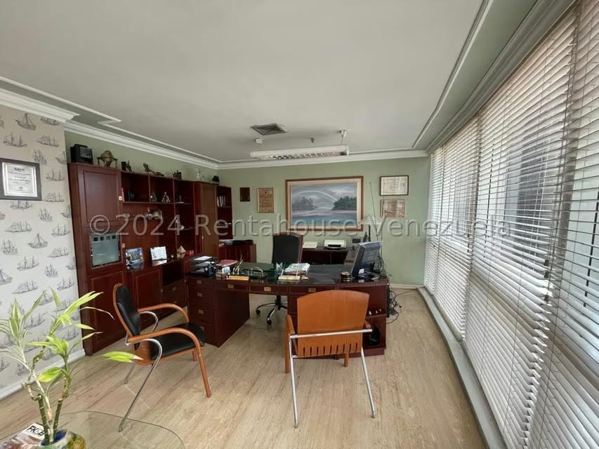 Comercial (Local Comercial) en Alquiler en El Rosal, Distrito Metropolitano - 21