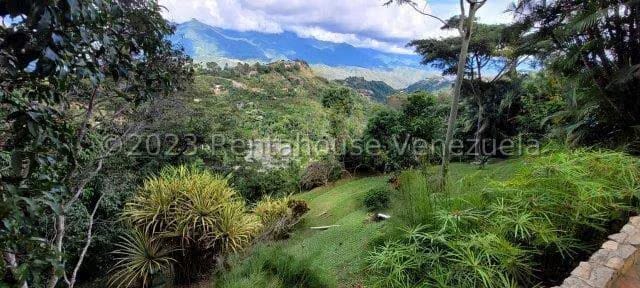 Casa (Multipes Niveles) en Venta en Karimao Country, Distrito Metropolitano - 17