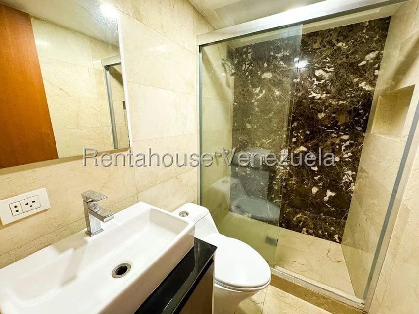 Apartamento (Multiples Niveles) en Venta en Campo Alegre, Distrito Metropolitano - 18