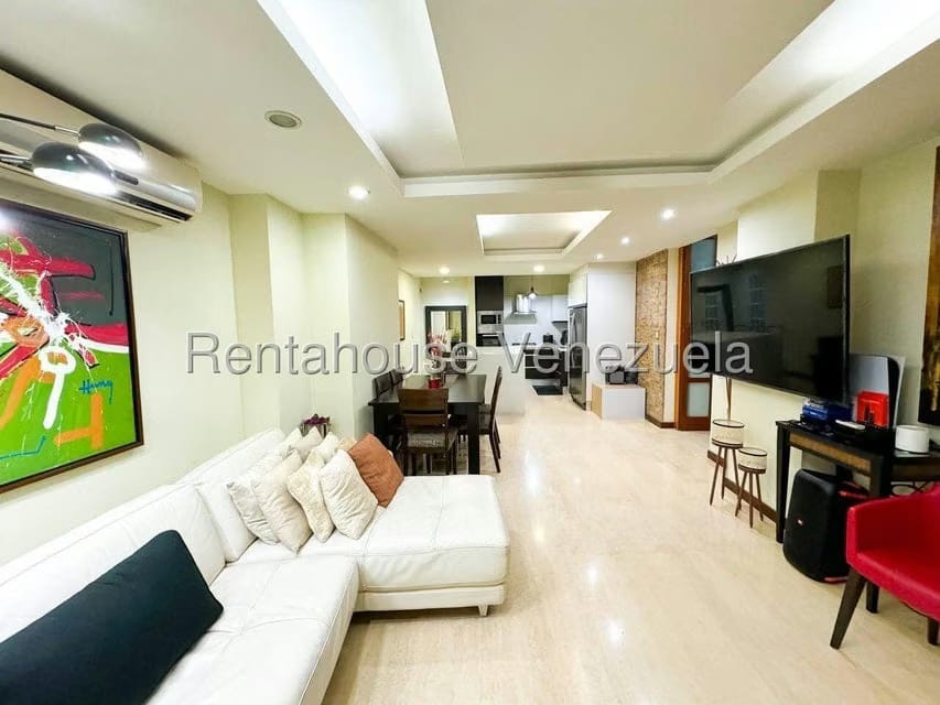 Apartamento (Multiples Niveles) en Venta en Campo Alegre, Distrito Metropolitano - 5