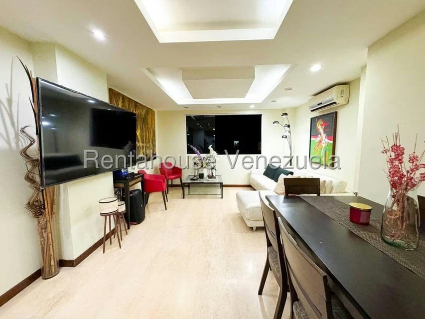 Apartamento (Multiples Niveles) en Venta en Campo Alegre, Distrito Metropolitano - 6