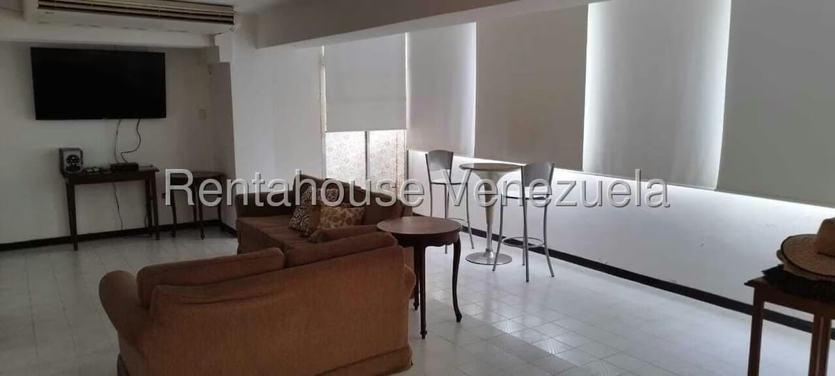 Apartamento (1 Nivel) en Venta en Carenero, Miranda - 3