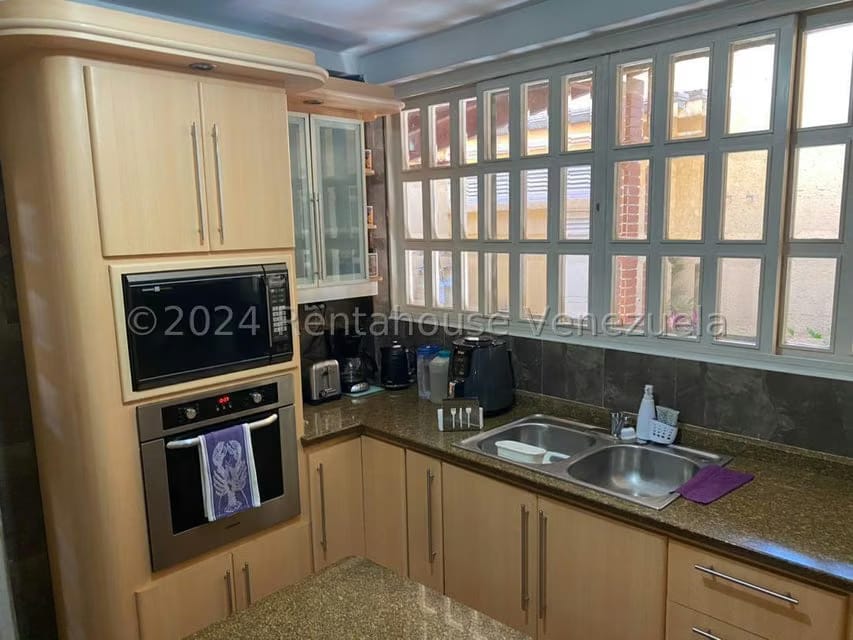 Townhouse (Duplex) en Venta en Santa Maria, Miranda - 28