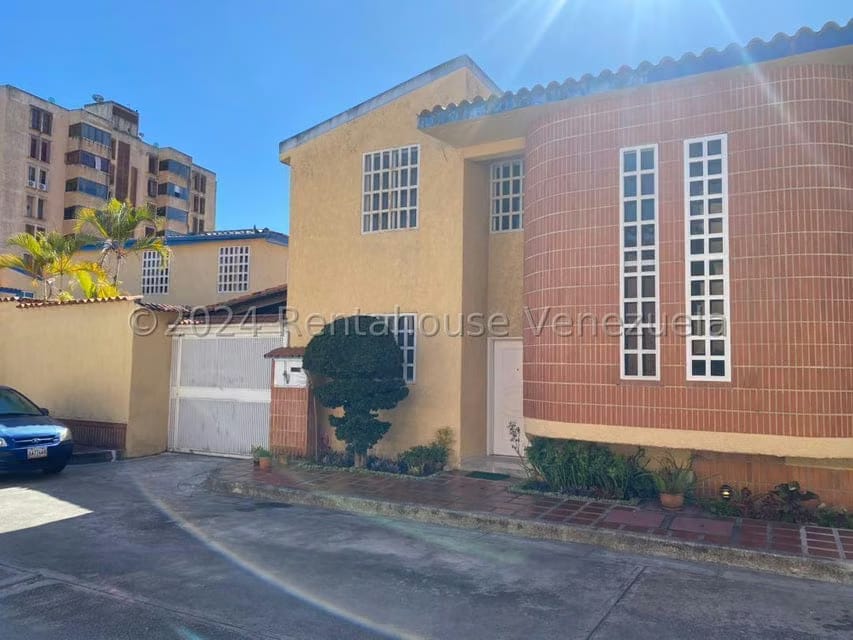 Townhouse (Duplex) en Venta en Santa Maria, Miranda - 46