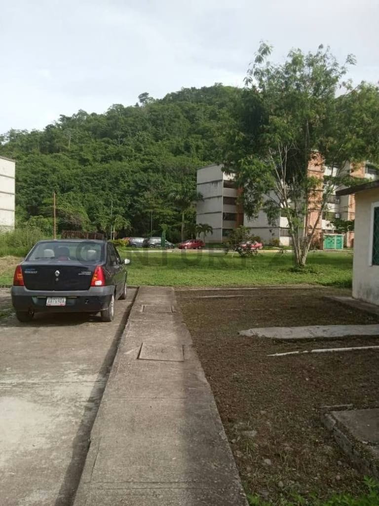 VENTA DE CASA EN CHARALLAVE - 11