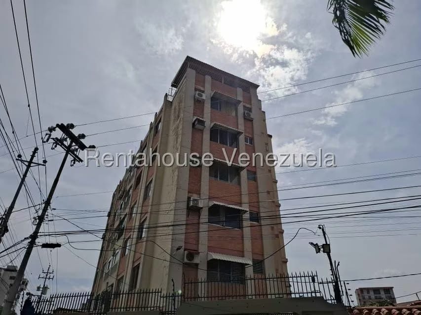 Apartamento (1 Nivel) en Venta en Del Este, Lara - 2