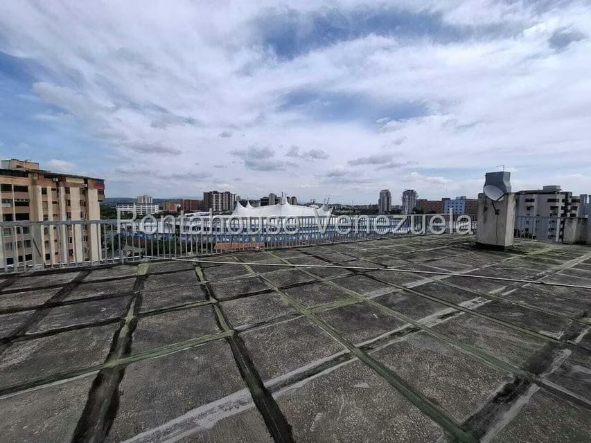 Apartamento (1 Nivel) en Venta en Del Este, Lara - 32