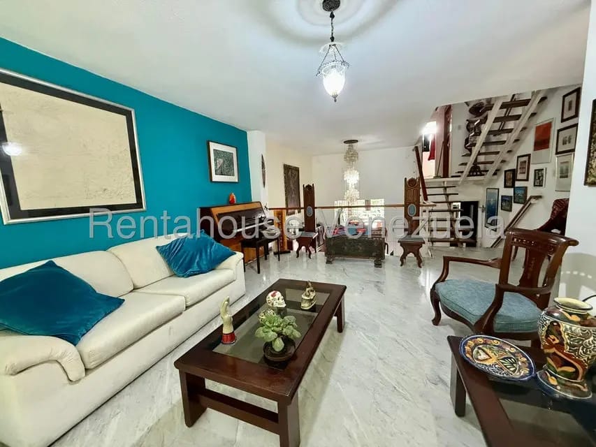 Townhouse (Multiples Niveles) en Venta en El Hatillo, Distrito Metropolitano - 2