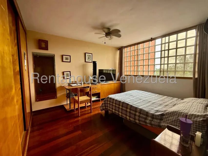 Townhouse (Multiples Niveles) en Venta en El Hatillo, Distrito Metropolitano - 16