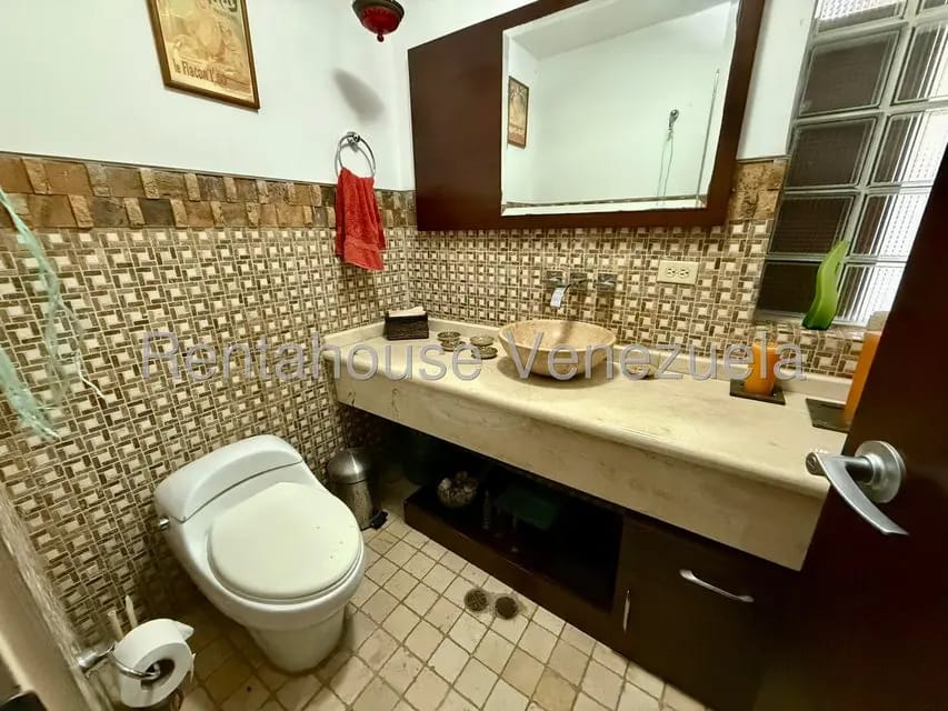 Townhouse (Multiples Niveles) en Venta en El Hatillo, Distrito Metropolitano - 18