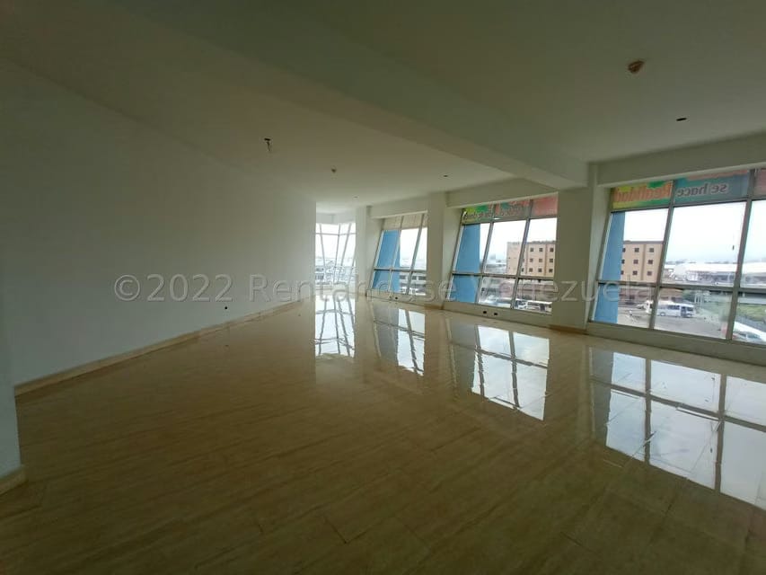 Comercial (Local Comercial) en Alquiler en Castillito, Carabobo - 2