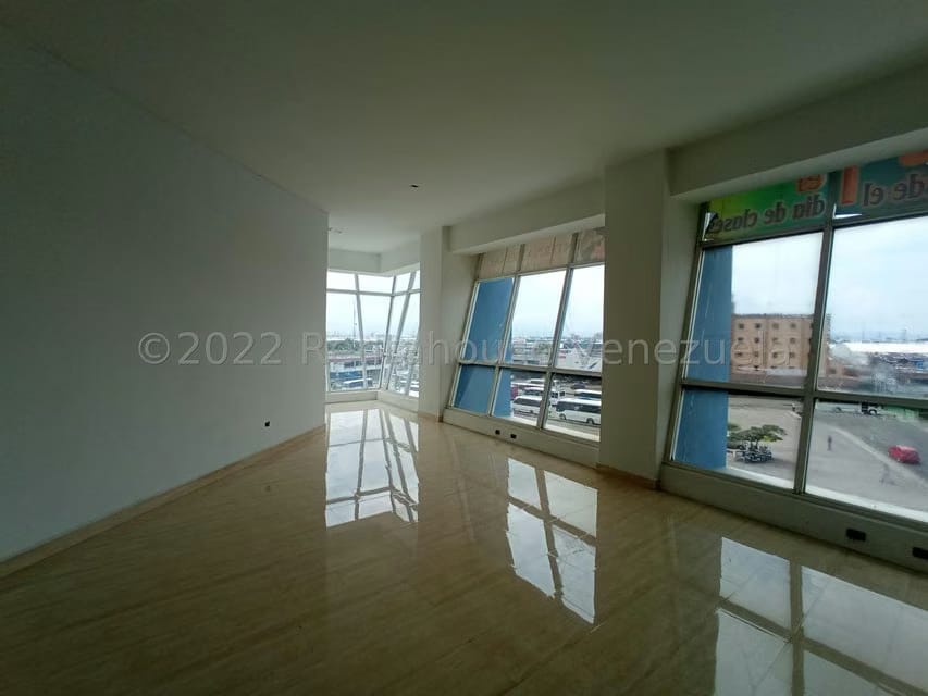 Comercial (Local Comercial) en Alquiler en Castillito, Carabobo - 4