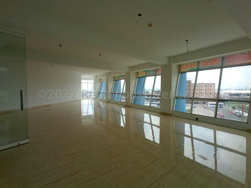 Comercial (Local Comercial) en Alquiler en Castillito, Carabobo - 5