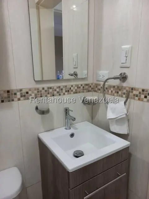 Apartamento (1 Nivel) en Alquiler en El Encantado, Distrito Metropolitano - 10