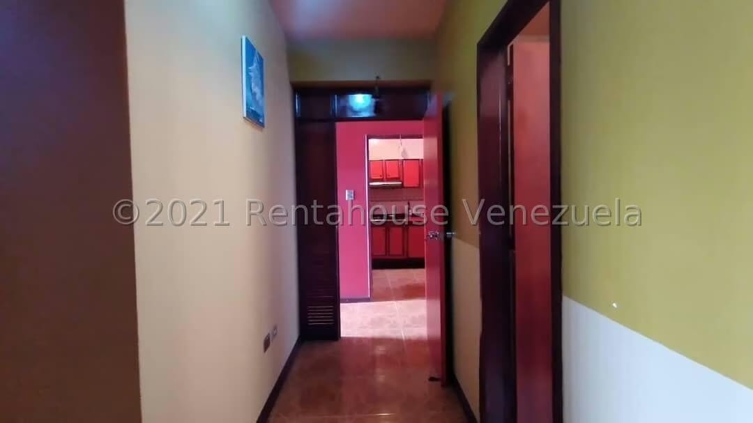 Apartamento (1 Nivel) en Alquiler en Centro, Lara - 17