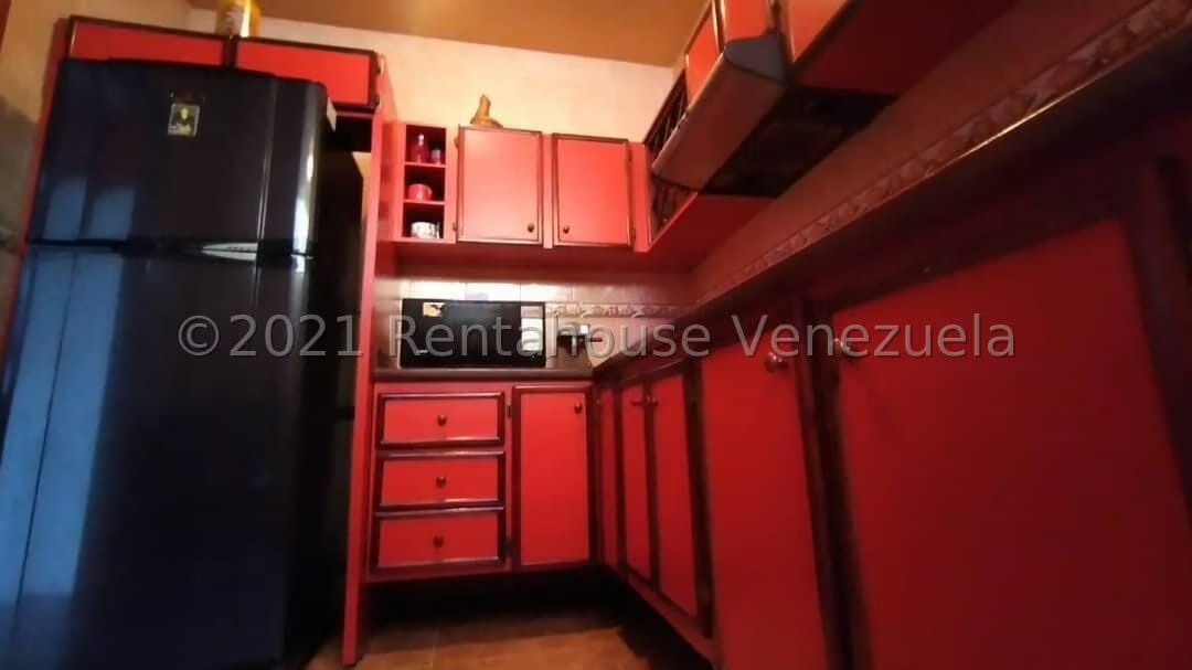 Apartamento (1 Nivel) en Alquiler en Centro, Lara - 19