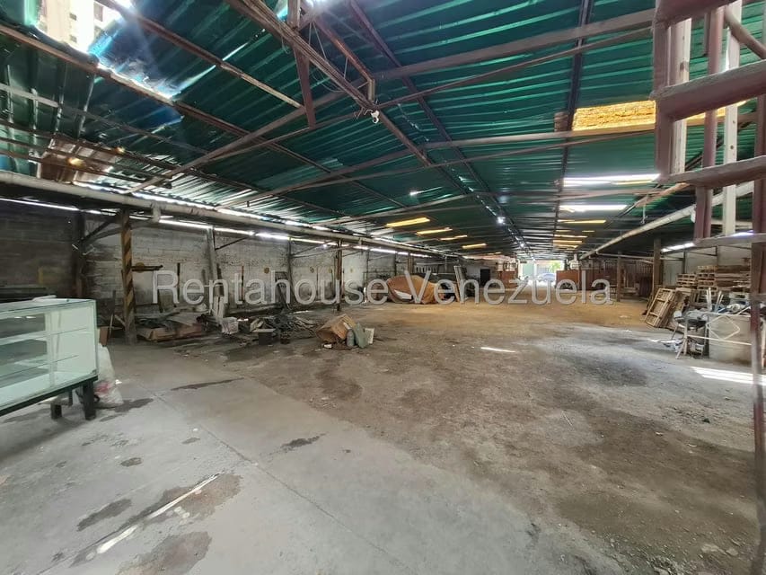 Comercial (Galpon - Deposito) en Venta en Zona Centro, Aragua - 12