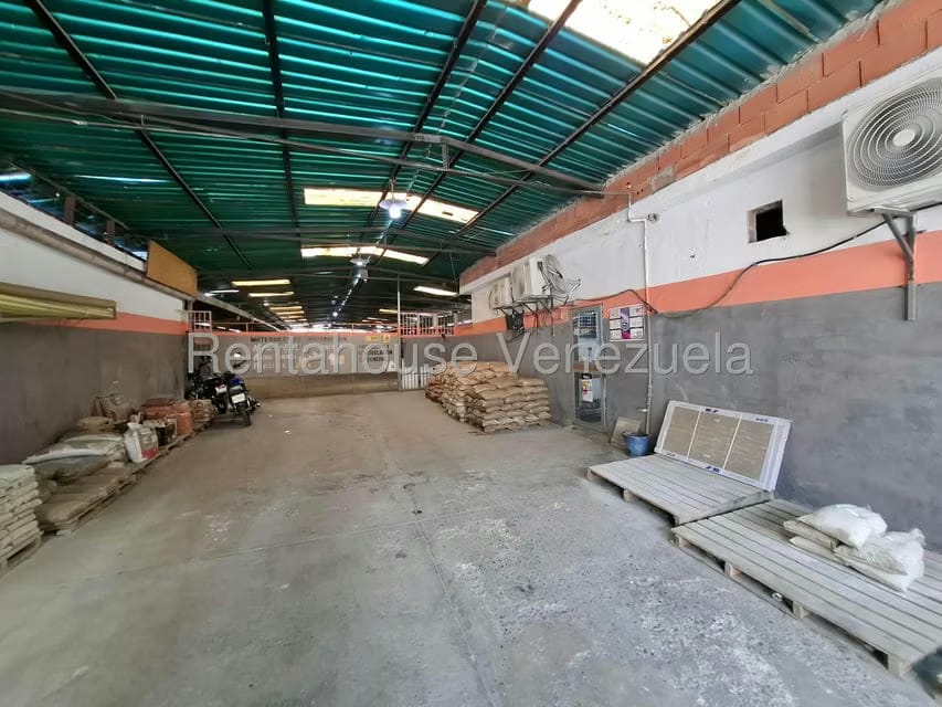 Comercial (Galpon - Deposito) en Venta en Zona Centro, Aragua - 5