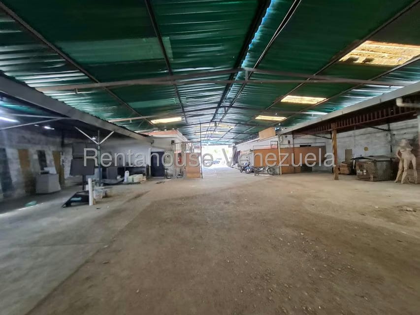 Comercial (Galpon - Deposito) en Venta en Zona Centro, Aragua - 8