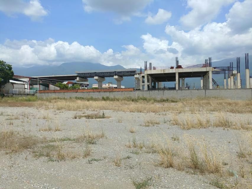Terreno (Comercial) en Venta en El Marques, Miranda - 8
