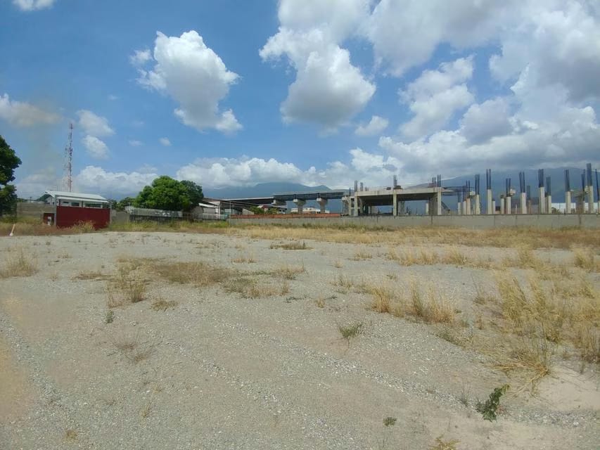 Terreno (Comercial) en Venta en El Marques, Miranda - 10