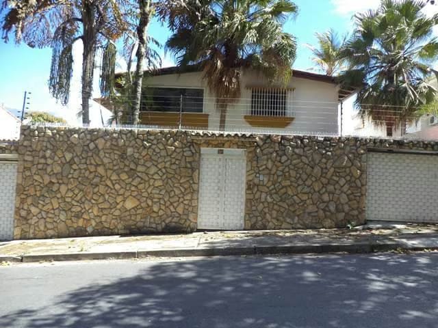 Casa (Multipes Niveles) en Venta en Santa Paula, Distrito Metropolitano