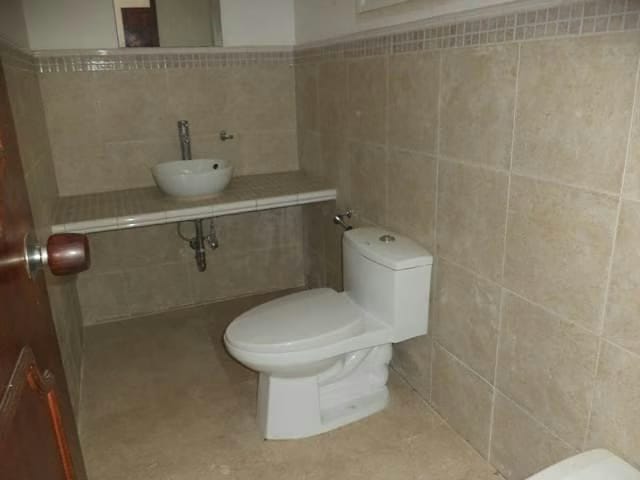 Casa (Multipes Niveles) en Venta en Santa Paula, Distrito Metropolitano - 12