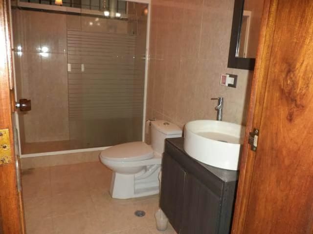 Casa (Multipes Niveles) en Venta en Santa Paula, Distrito Metropolitano - 18