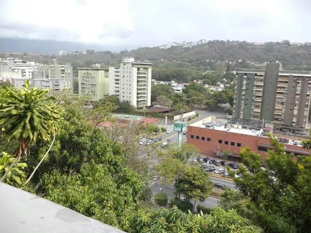 Casa (Multipes Niveles) en Venta en Santa Paula, Distrito Metropolitano - 30
