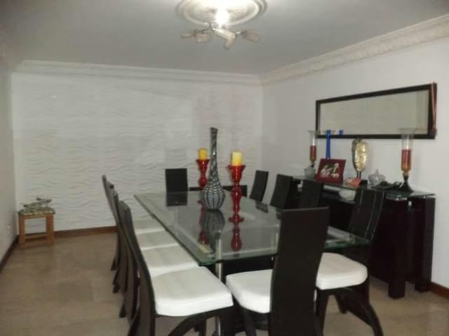 Casa (Multipes Niveles) en Venta en Santa Paula, Distrito Metropolitano - 6