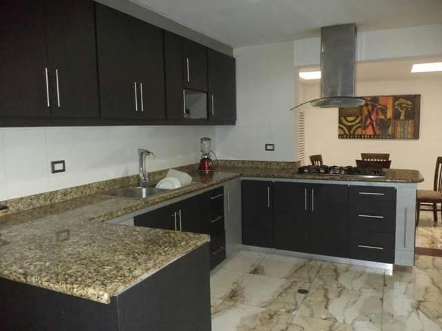 Casa (Multipes Niveles) en Venta en Santa Paula, Distrito Metropolitano - 7