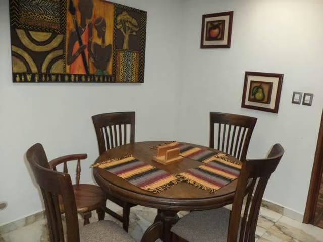 Casa (Multipes Niveles) en Venta en Santa Paula, Distrito Metropolitano - 9