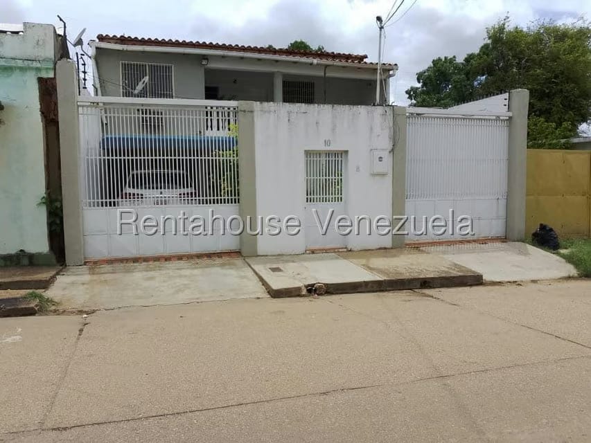 Casa (Duplex) en Venta en Sector Centro, Guarico