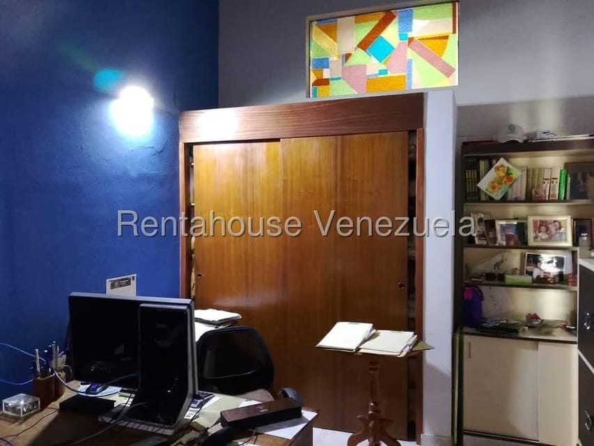 Casa (Duplex) en Venta en Sector Centro, Guarico - 12