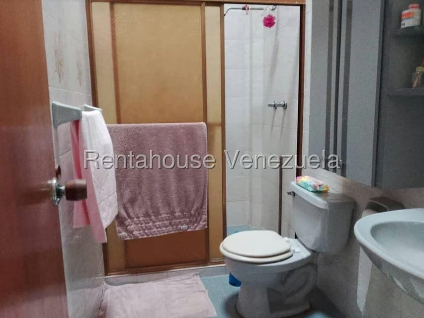 Casa (Duplex) en Venta en Sector Centro, Guarico - 13