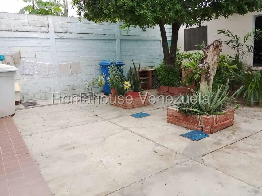 Casa (Duplex) en Venta en Sector Centro, Guarico - 19